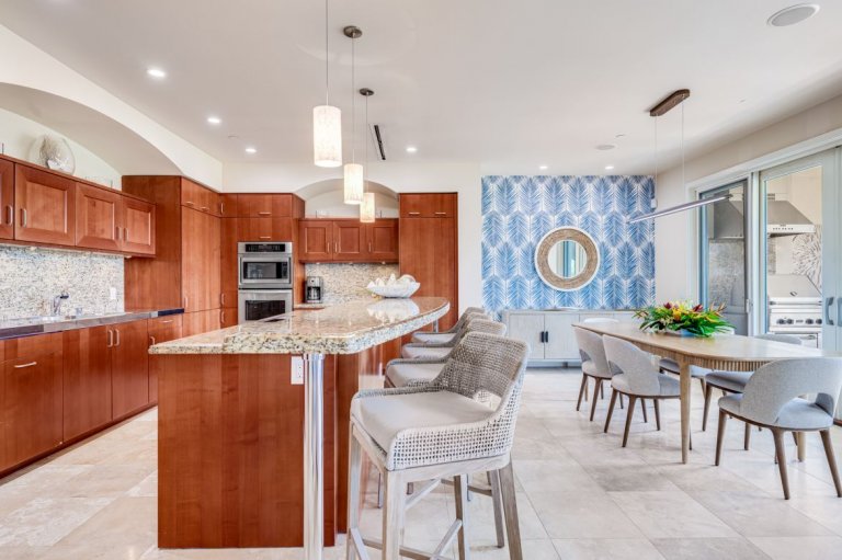 Wailea Beach Villas Penthouse 111